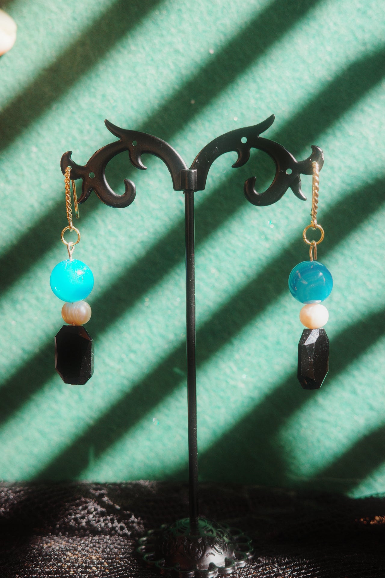 handmade obsidian and pearl earrings