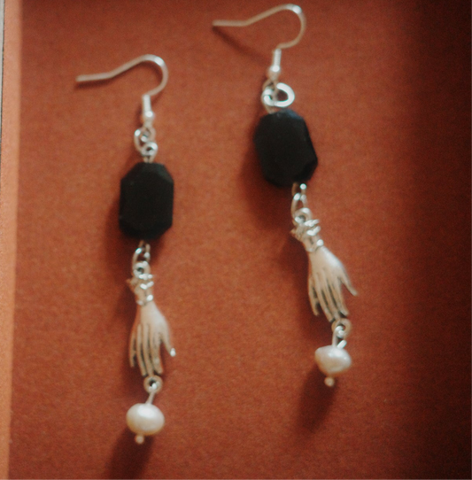 Handmade Obisidan with pearl earring 