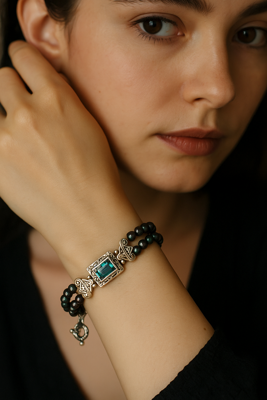 1990s Artisan Vintage Sterling Silver Blue Topaz & Black Pearl Bracelet – 6.5” Double Strand