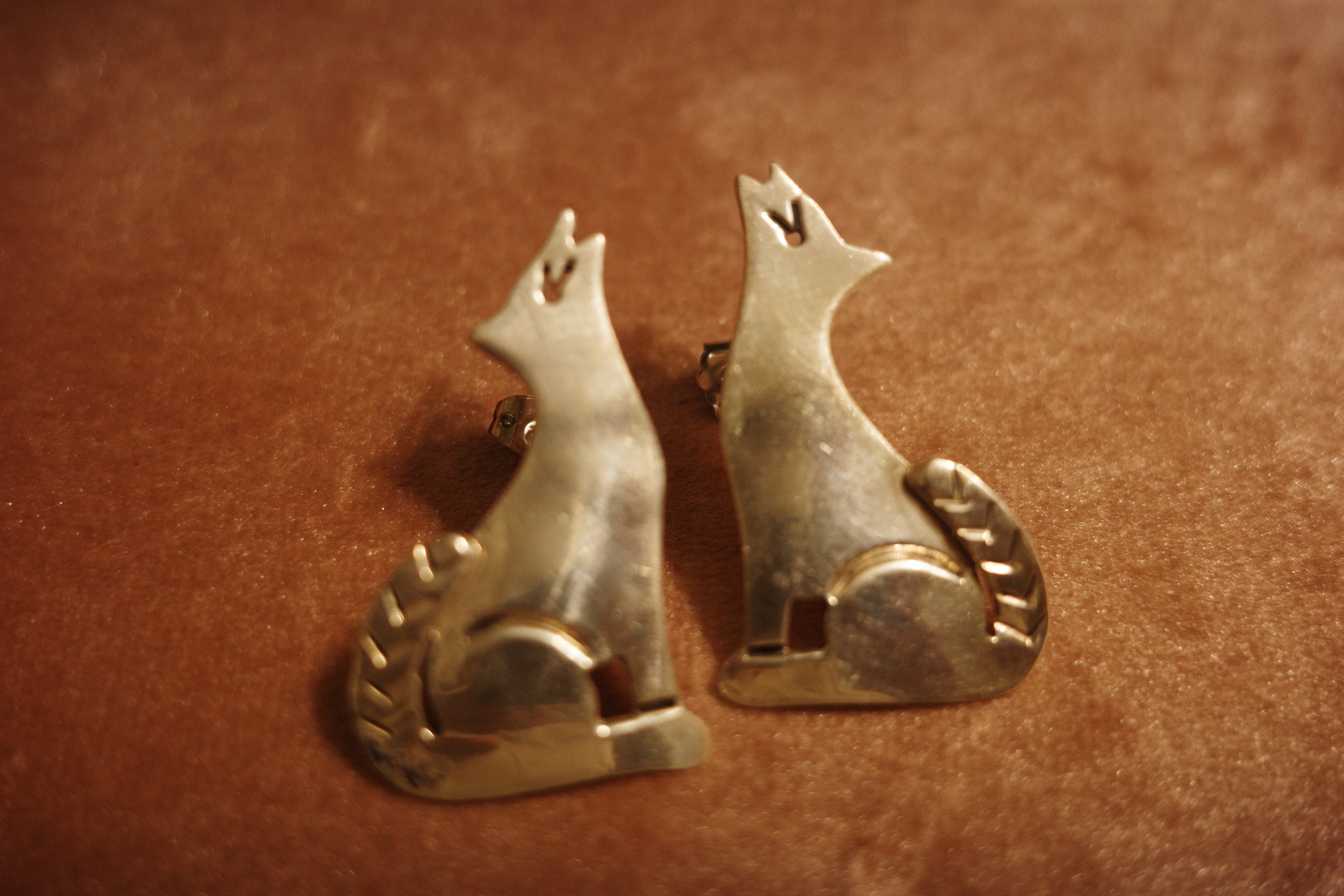 925 Vintage Taxco howling coyote  Earrings