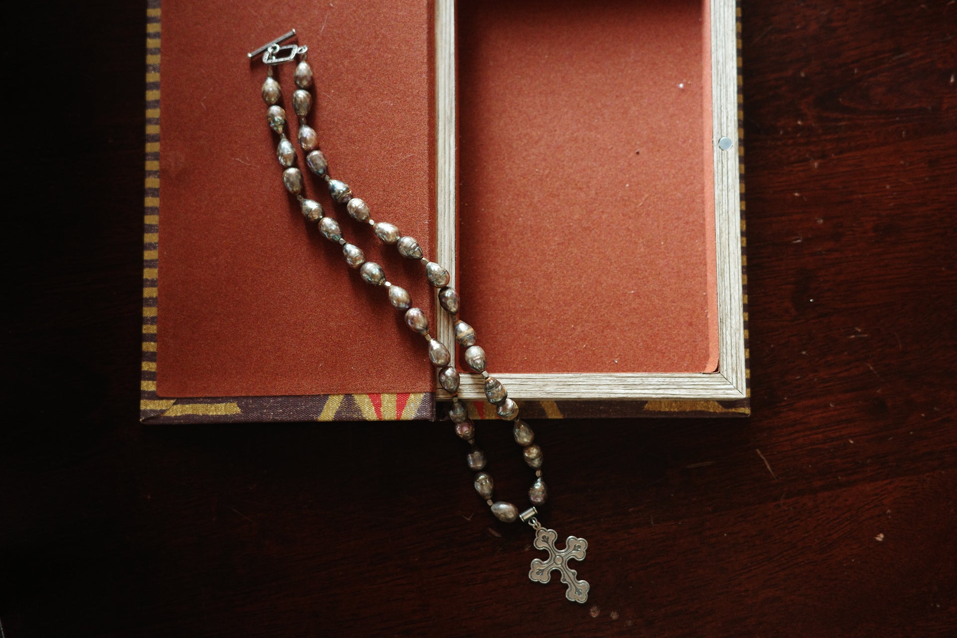 Vintage Cultured Pearl Necklace with Sterling Silver Cross