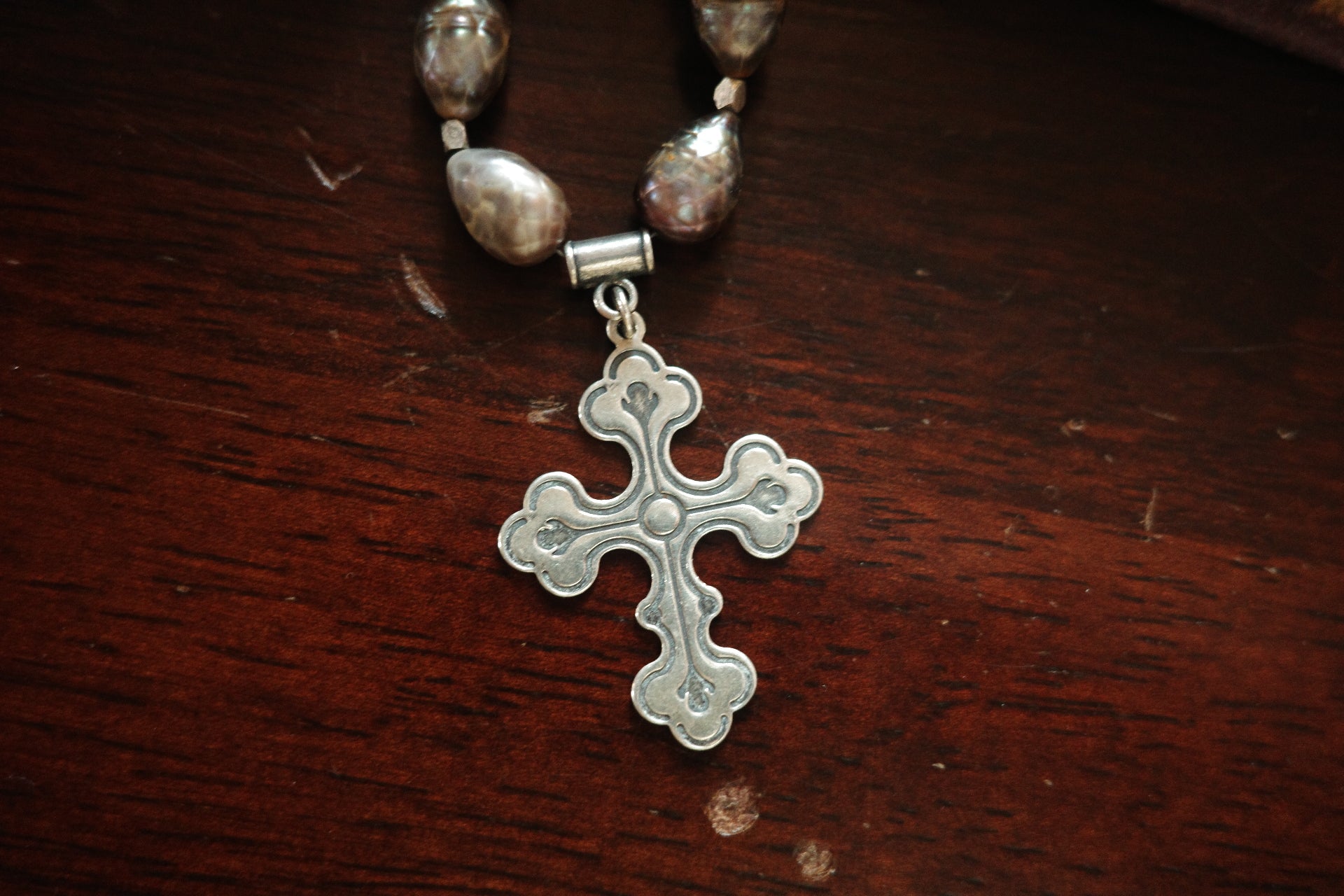 Vintage Cultured Pearl Necklace with Sterling Silver Cross