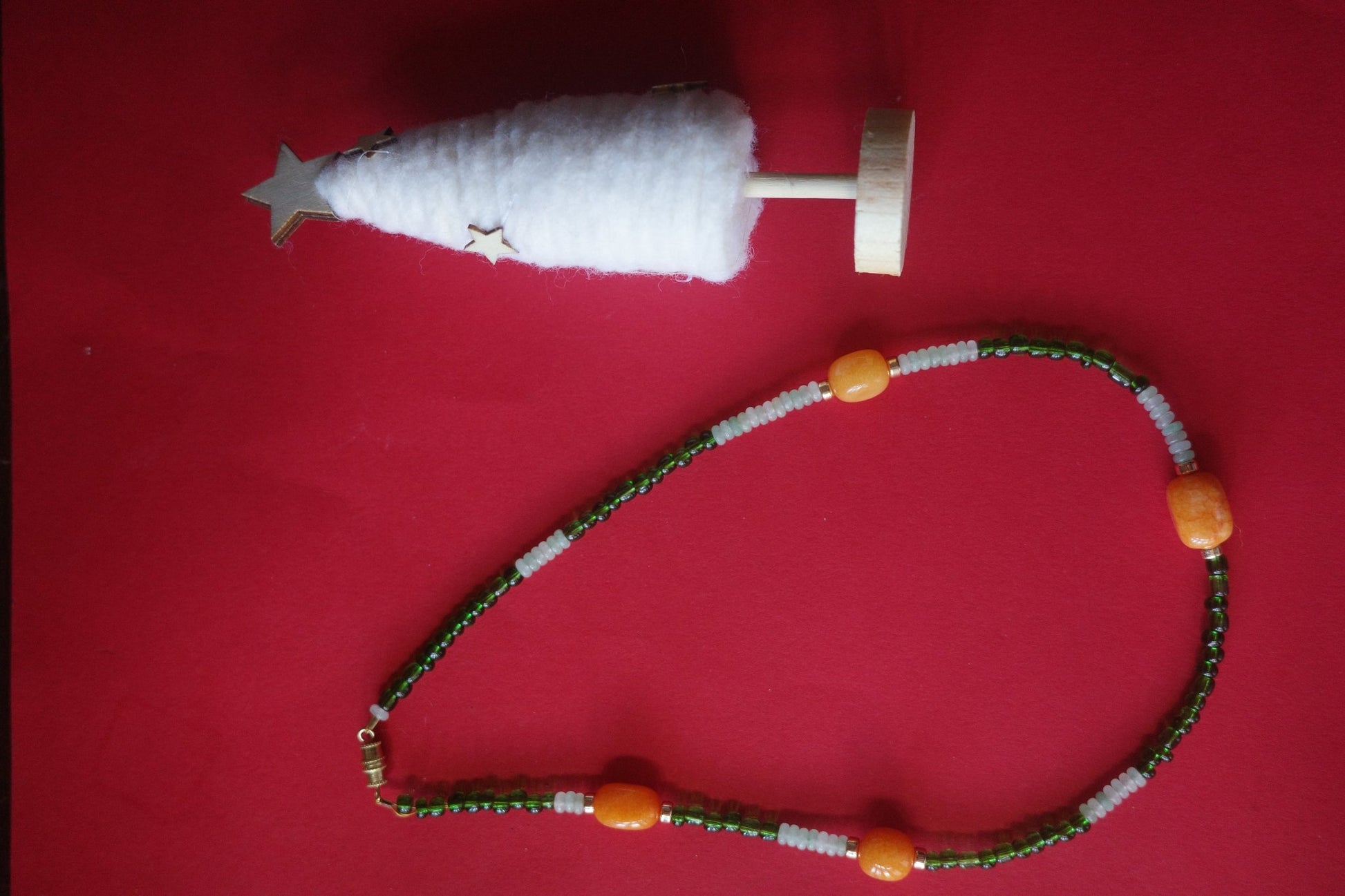 Enchanting Harmony: Handmade Green Glass Bead Necklace with Orange Stone Pendants - Minmin handmade